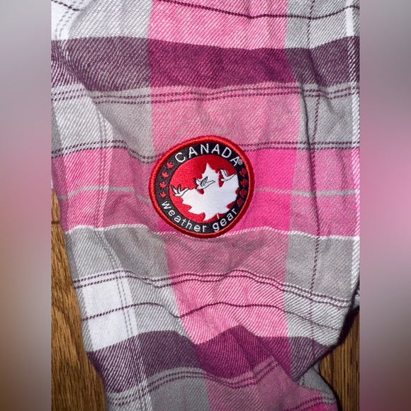 Canada Weather Gear Womens Pink Gray Flannel Shirt Size Medium - Picture 6 of 9